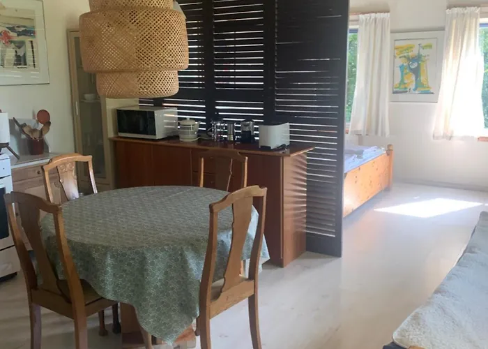 Casita Amarilla